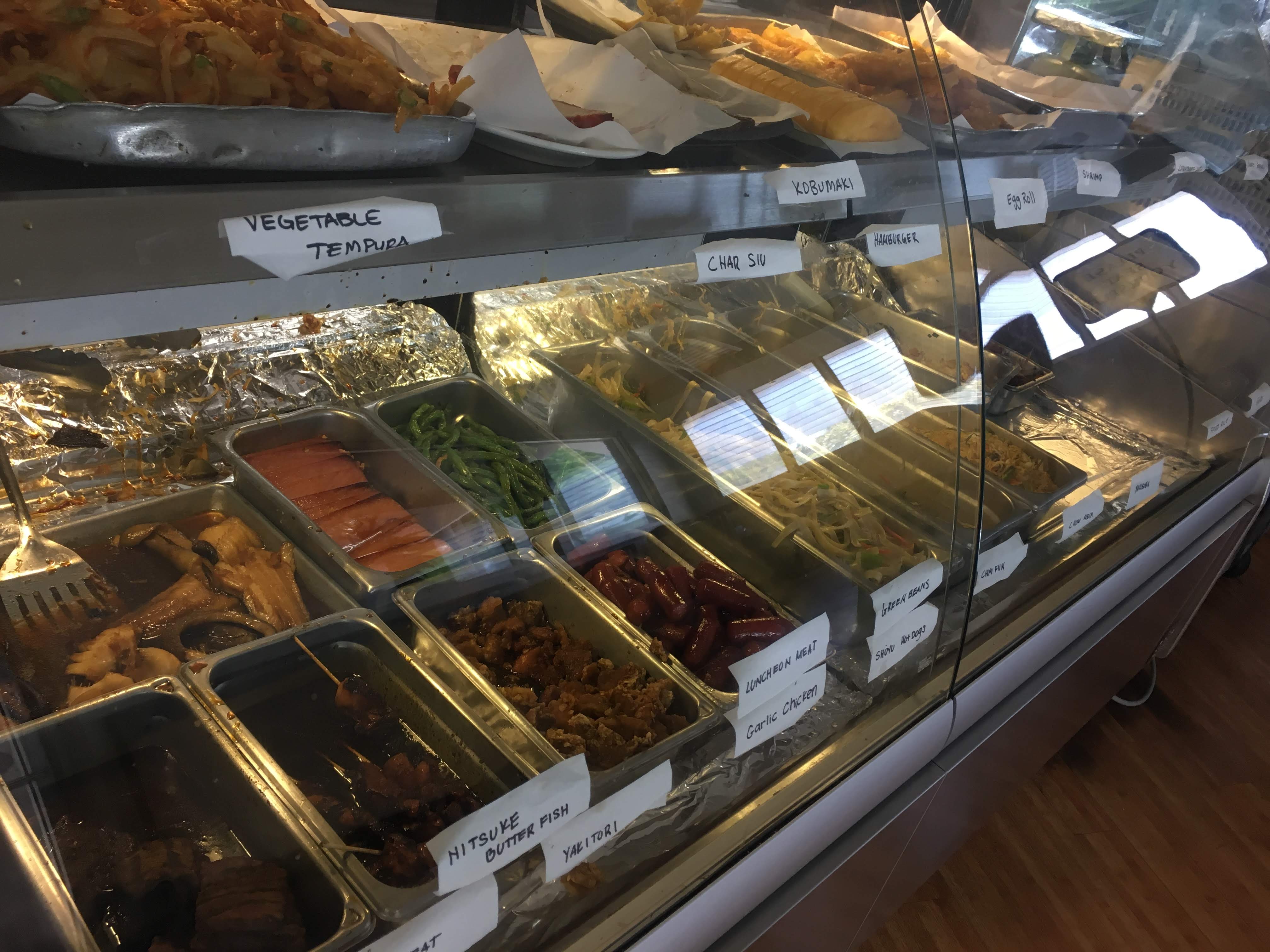 Kapahulu okazuya counter